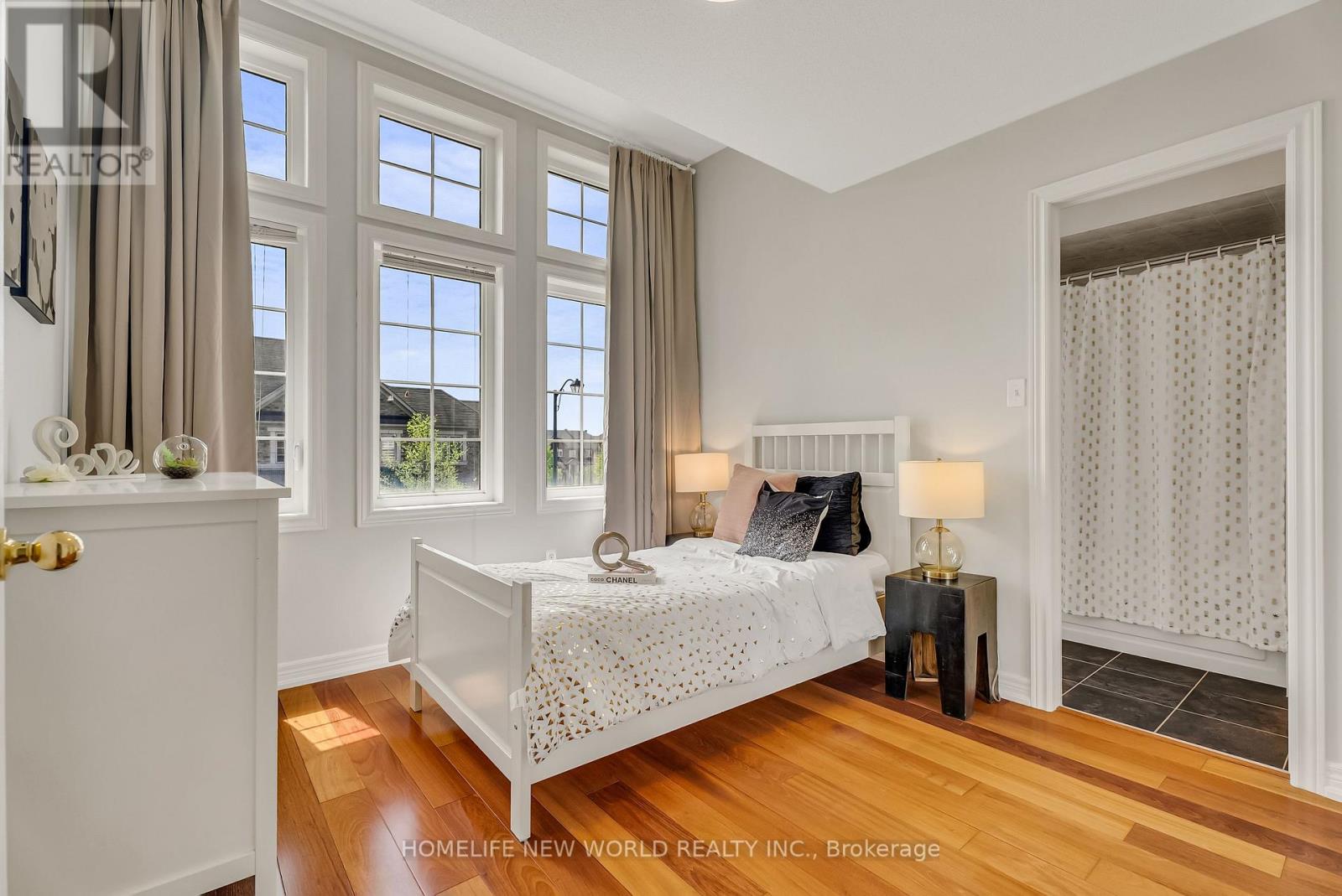 92 ESTRELLA CRESCENT S - 37