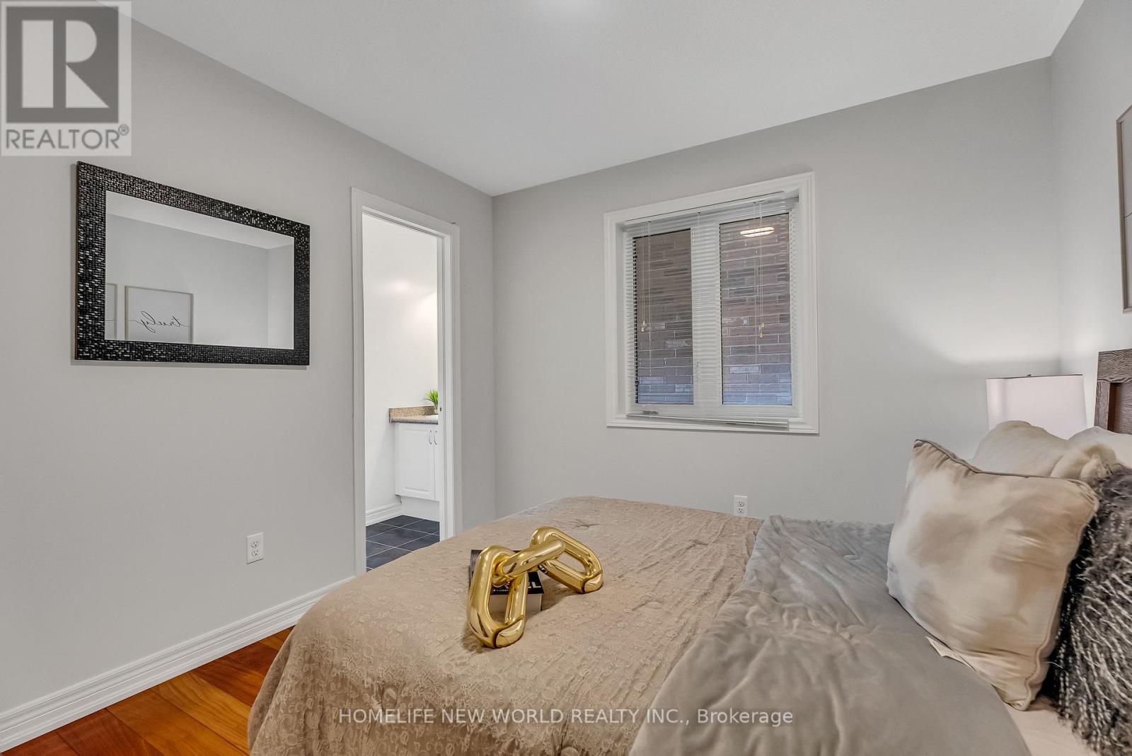 92 ESTRELLA CRESCENT S - 42