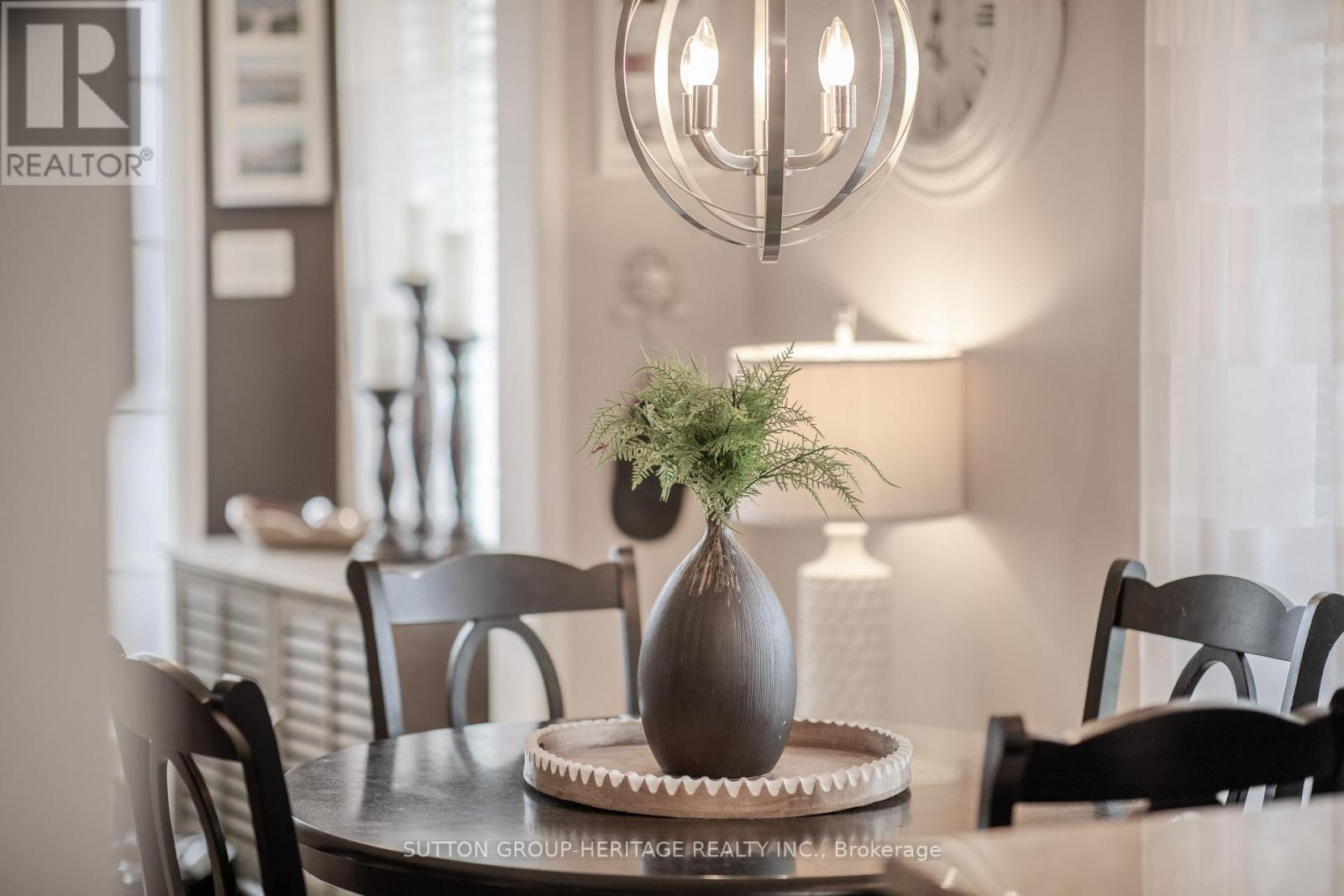 104 GAS LAMP LANE - 32