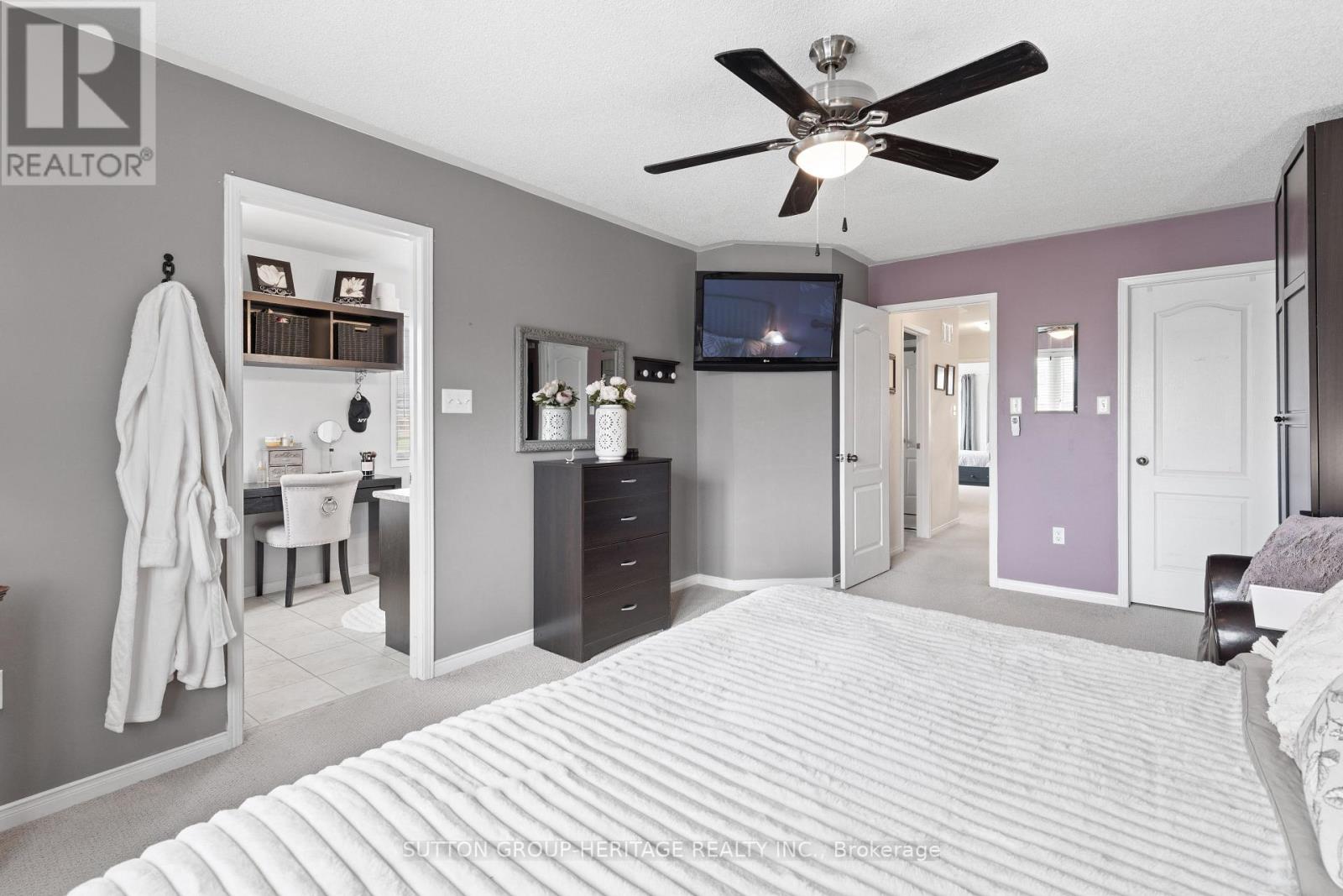 104 GAS LAMP LANE - 35