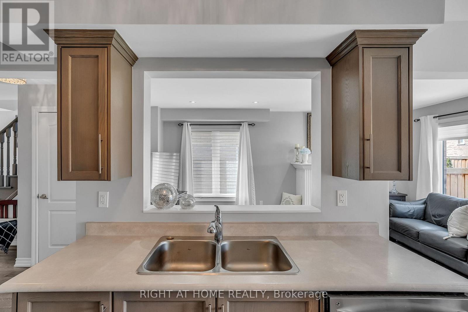 352 MILLER PARK AVENUE - 21