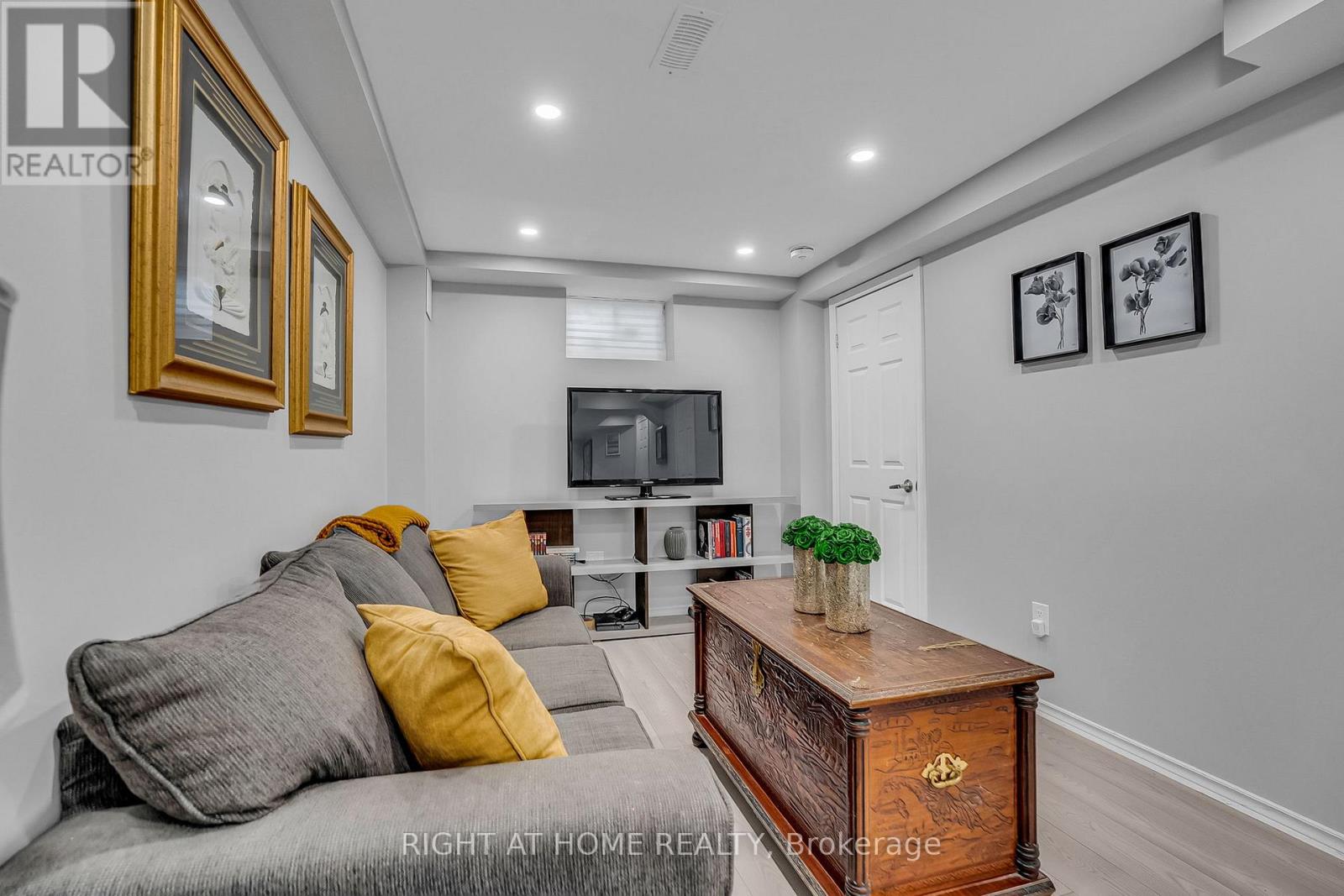 352 MILLER PARK AVENUE - 42
