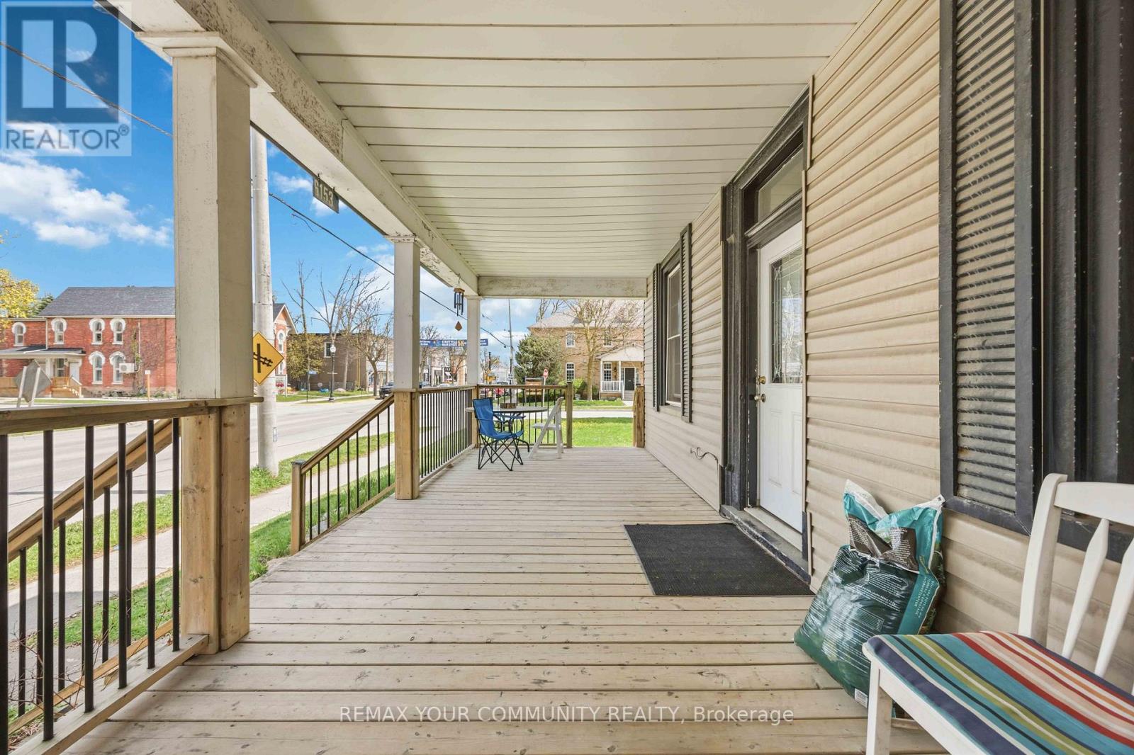 6153 MAIN STREET - 7