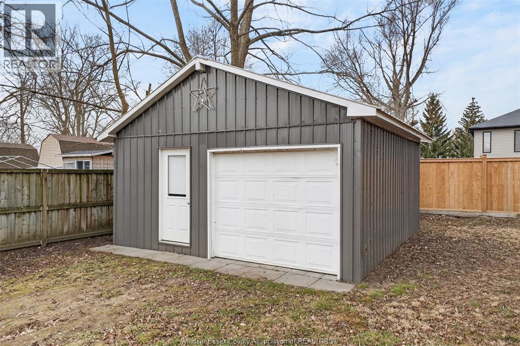 595 JACKSON - 29