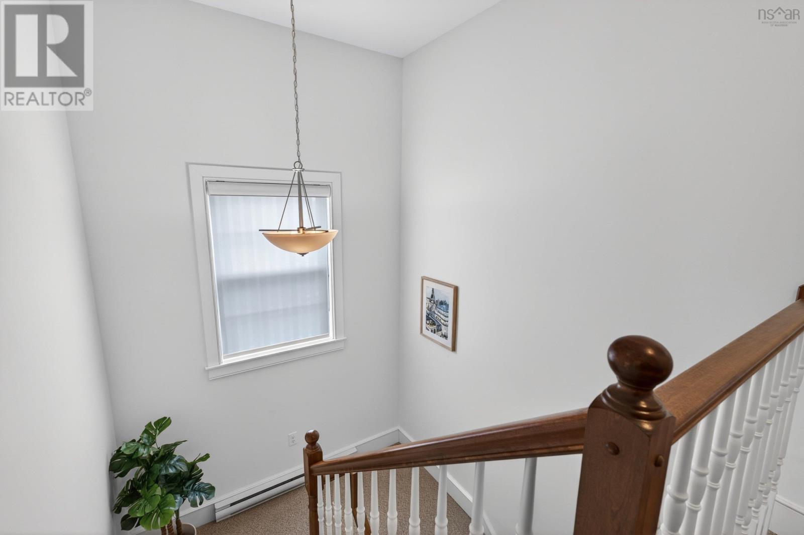 Property 33 of 47 of 50 Avebury Court