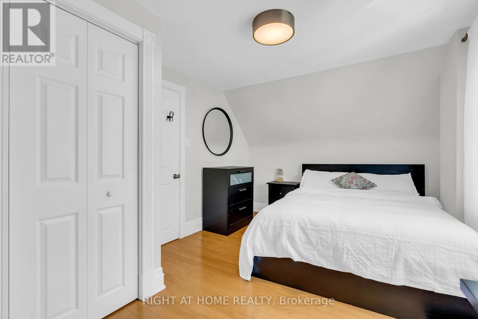 15 ALVINSTON ROAD - 32