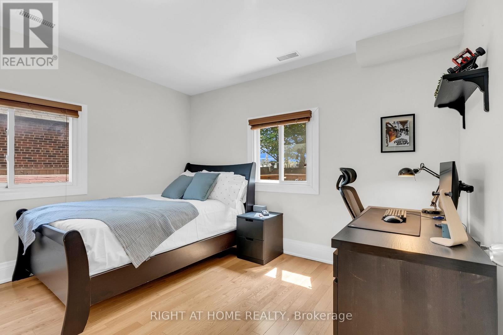 15 ALVINSTON ROAD - 25