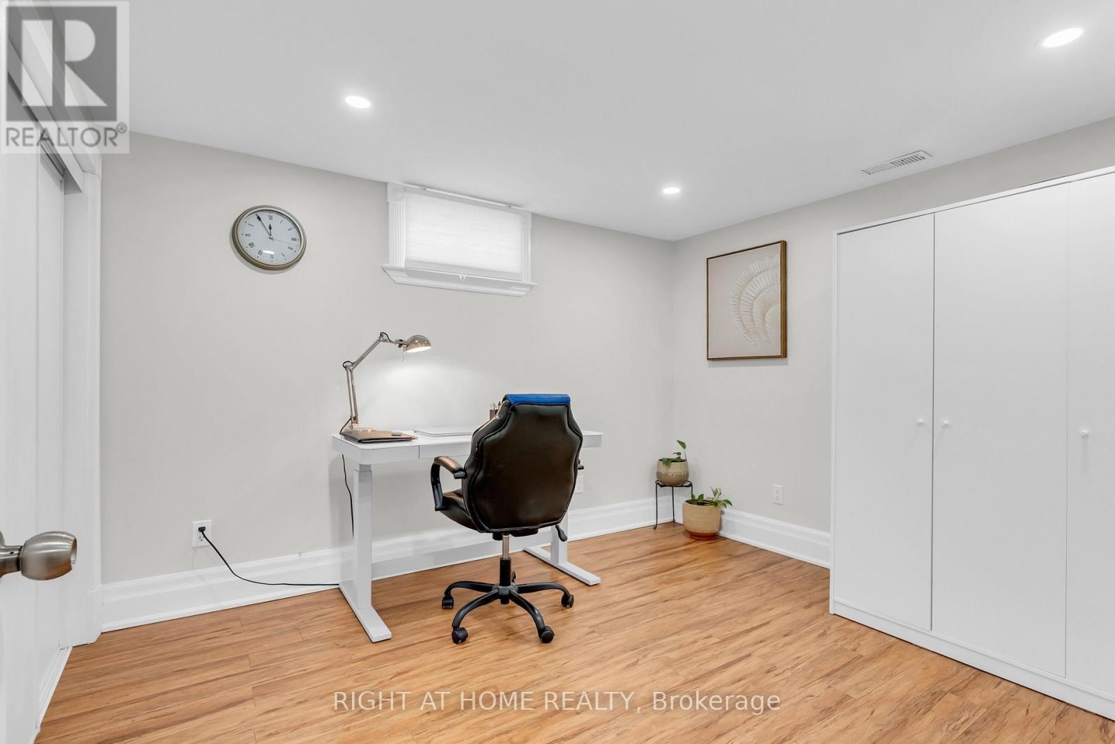 15 ALVINSTON ROAD - 38