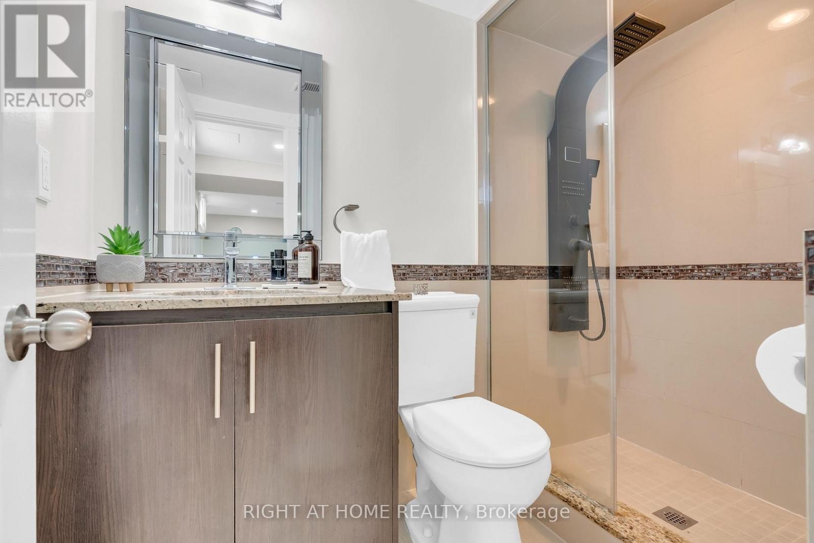 15 ALVINSTON ROAD - 39
