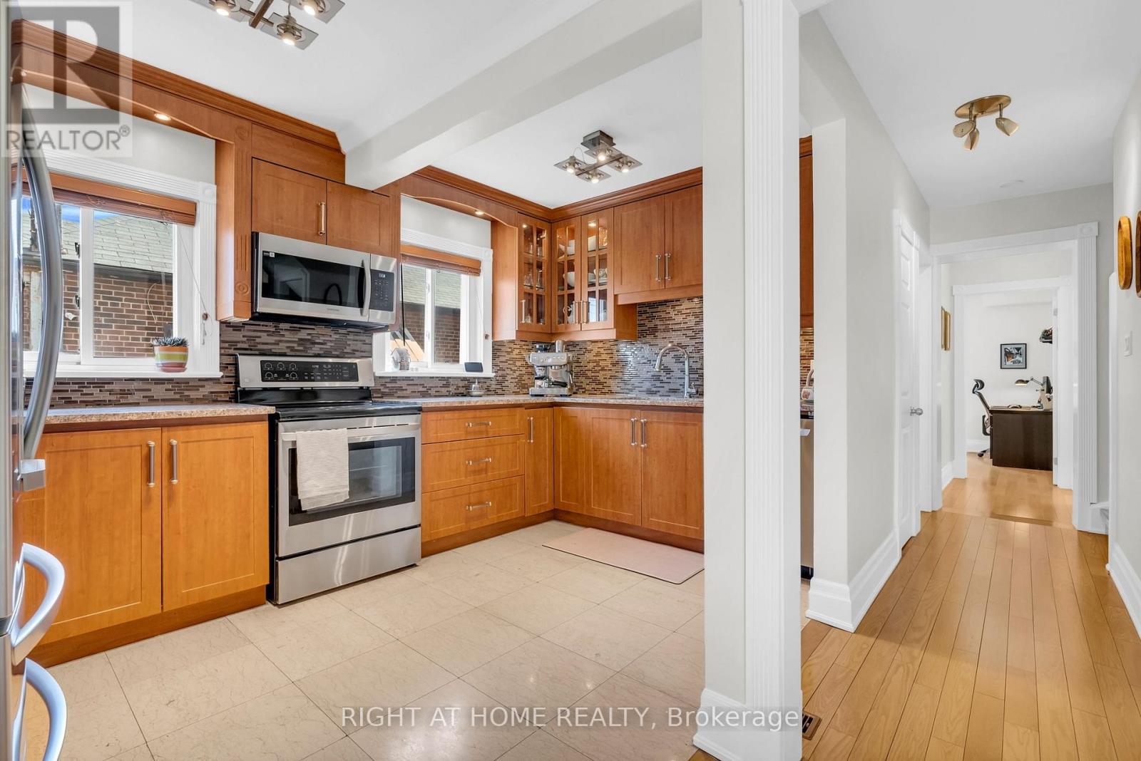 15 ALVINSTON ROAD - 17