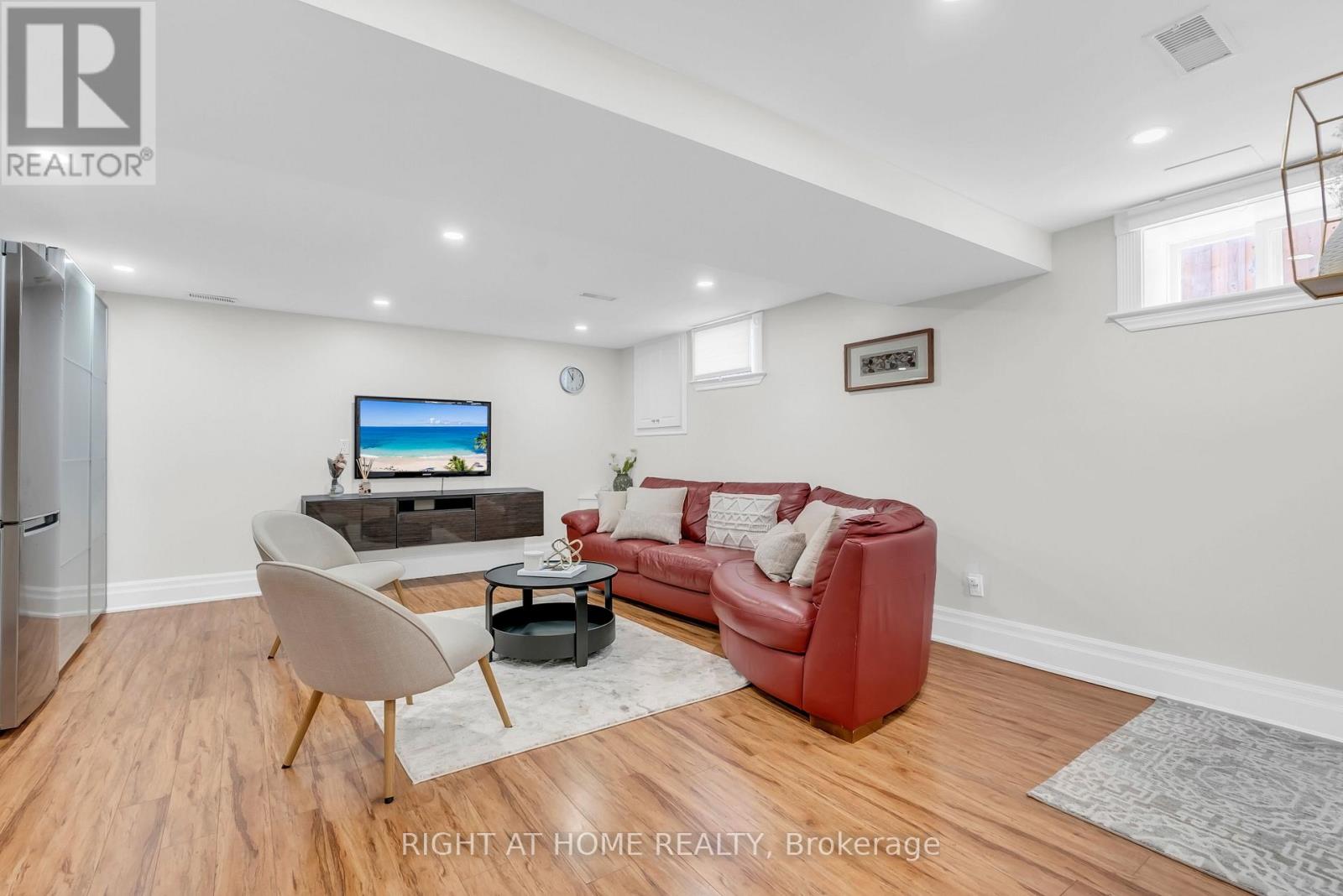 15 ALVINSTON ROAD - 35