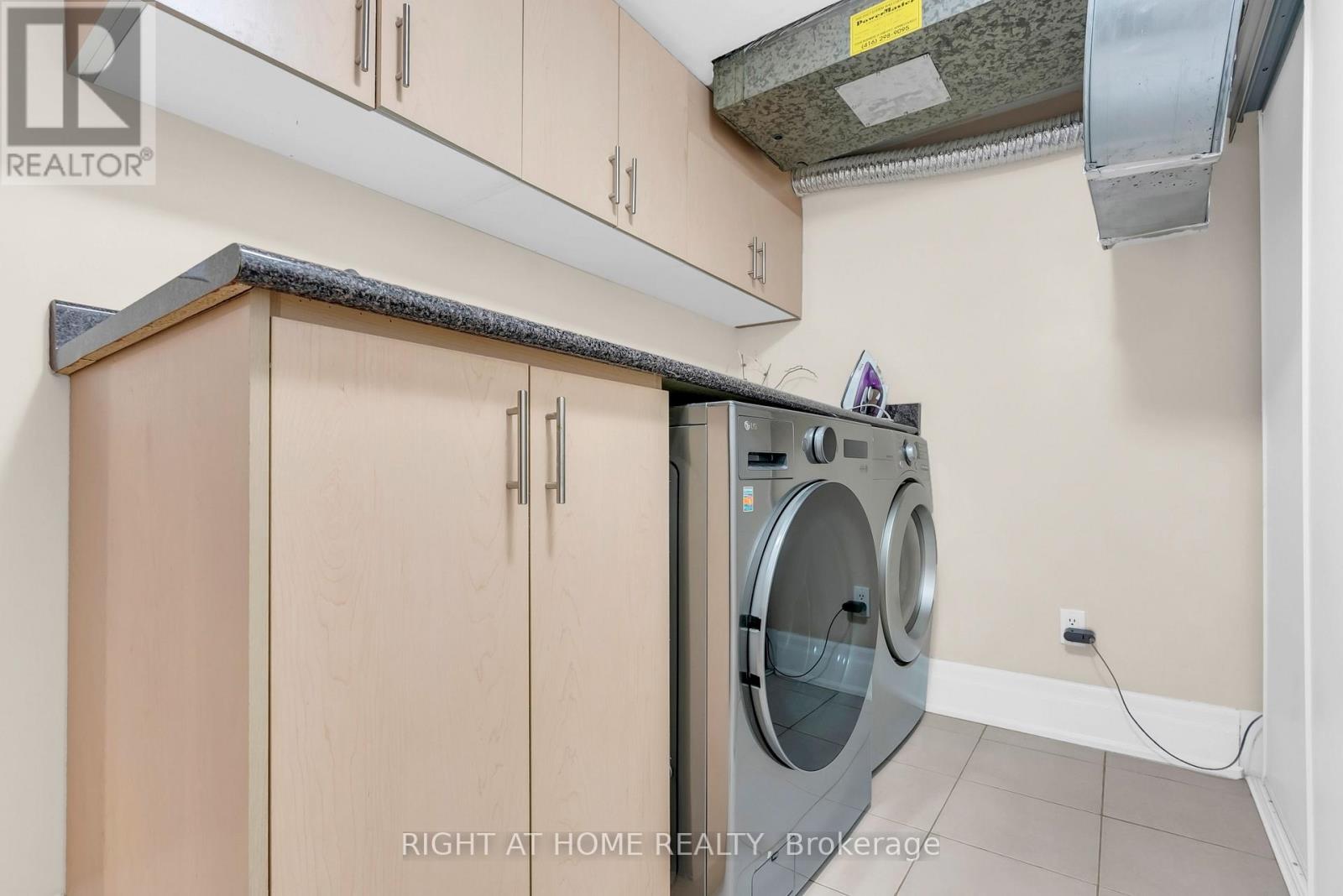 15 ALVINSTON ROAD - 41
