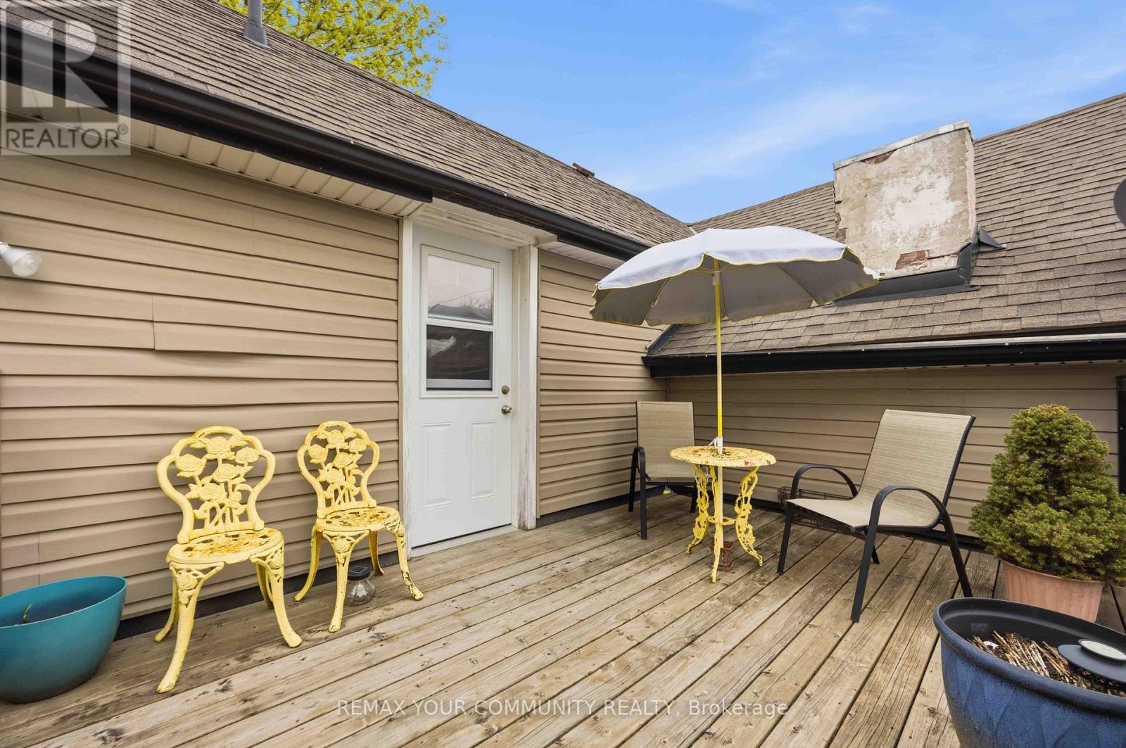 6153 MAIN STREET - 11