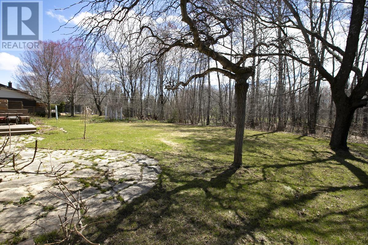 97 Greenview LN, Sault Ste. Marie, Ontario, P6A6K8 — Photo 14