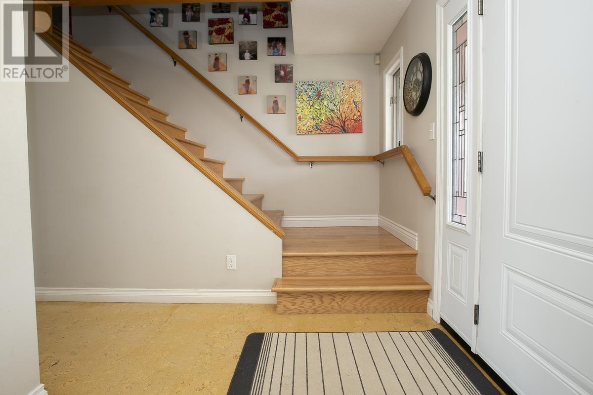 97 Greenview LN, Sault Ste. Marie, Ontario, P6A6K8 — Photo 21