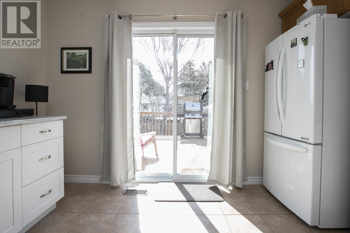 116 Willowdale ST, Sault Ste. Marie, Ontario, P6A5Z4 — Photo 4