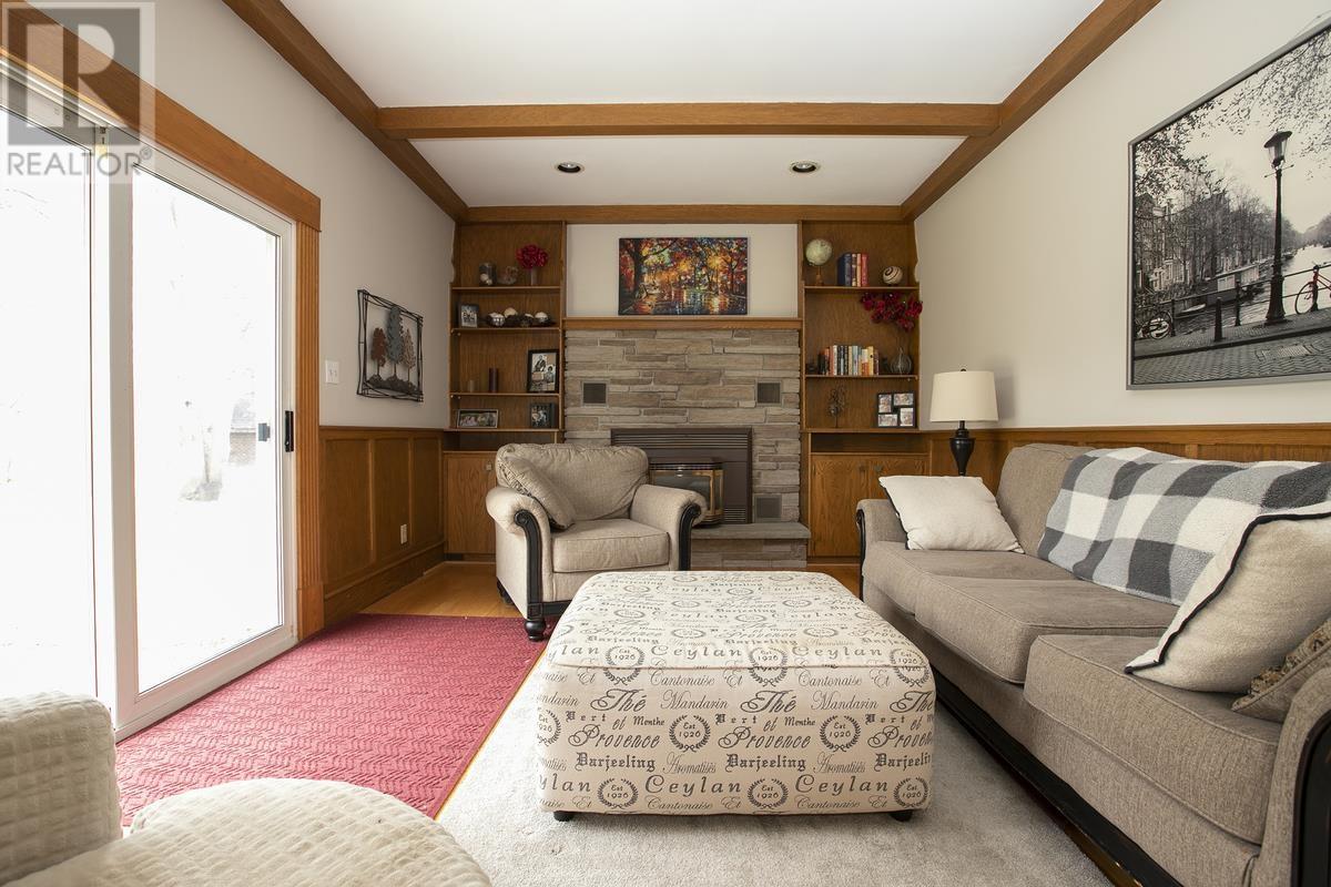 97 Greenview LN, Sault Ste. Marie, Ontario, P6A6K8 — Photo 36