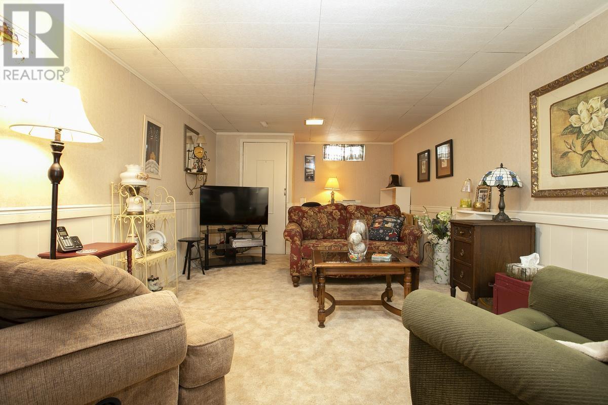 63 Weldon AVE, Sault Ste. Marie, Ontario, P6B3C5 — Photo 47