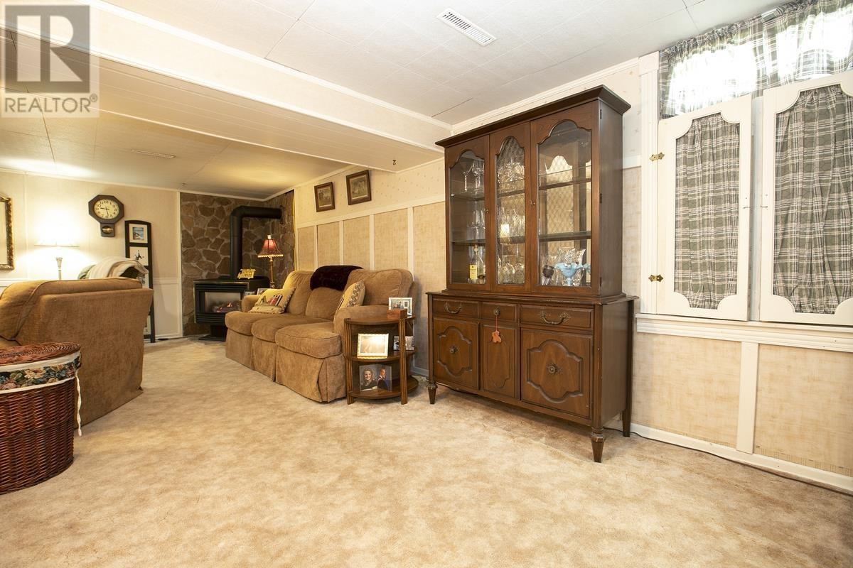 63 Weldon AVE, Sault Ste. Marie, Ontario, P6B3C5 — Photo 8