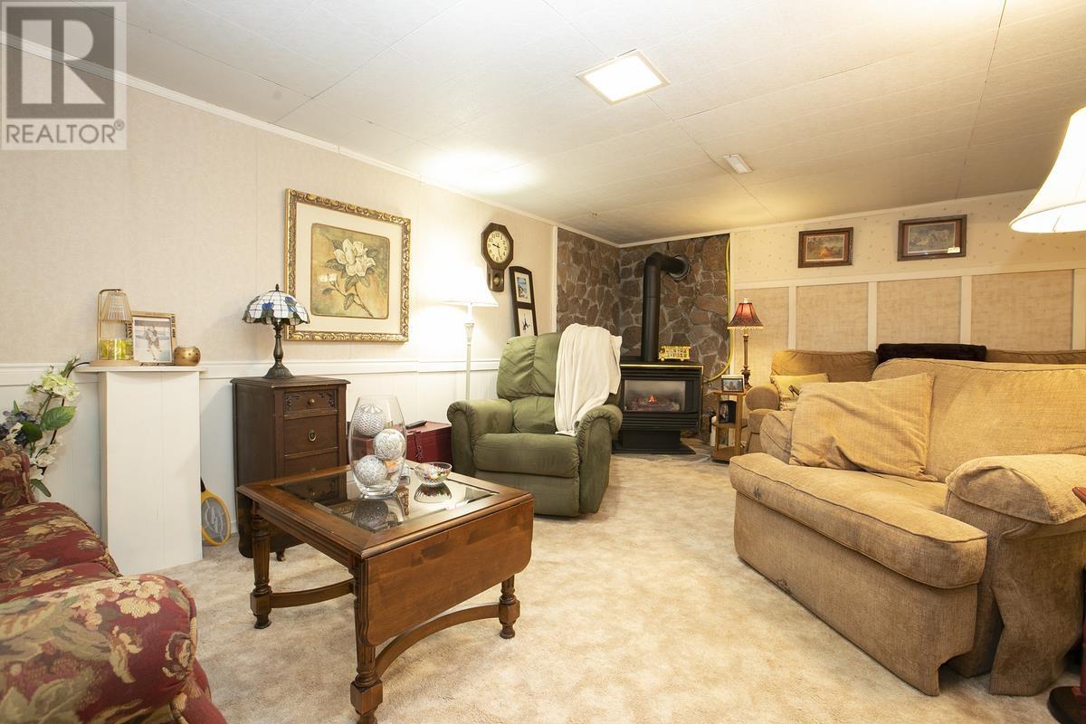 63 Weldon AVE, Sault Ste. Marie, Ontario, P6B3C5 — Photo 3