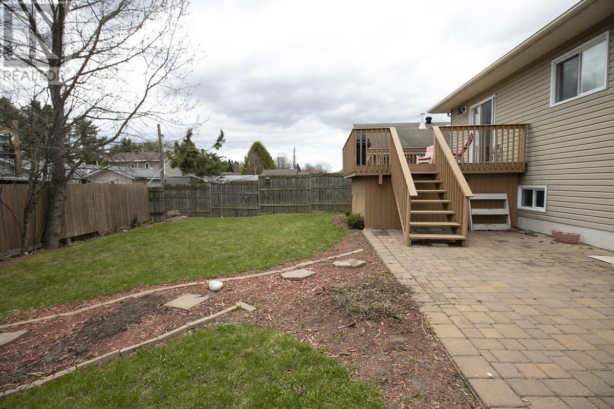 116 Willowdale ST, Sault Ste. Marie, Ontario, P6A5Z4 — Photo 18