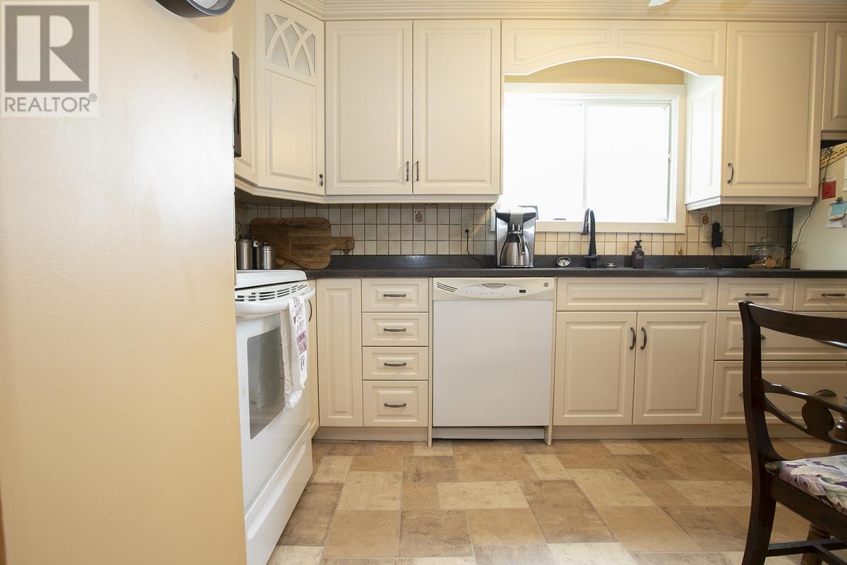 63 Weldon AVE, Sault Ste. Marie, Ontario, P6B3C5 — Photo 50