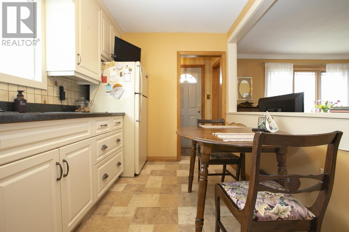 63 Weldon AVE, Sault Ste. Marie, Ontario, P6B3C5 — Photo 15