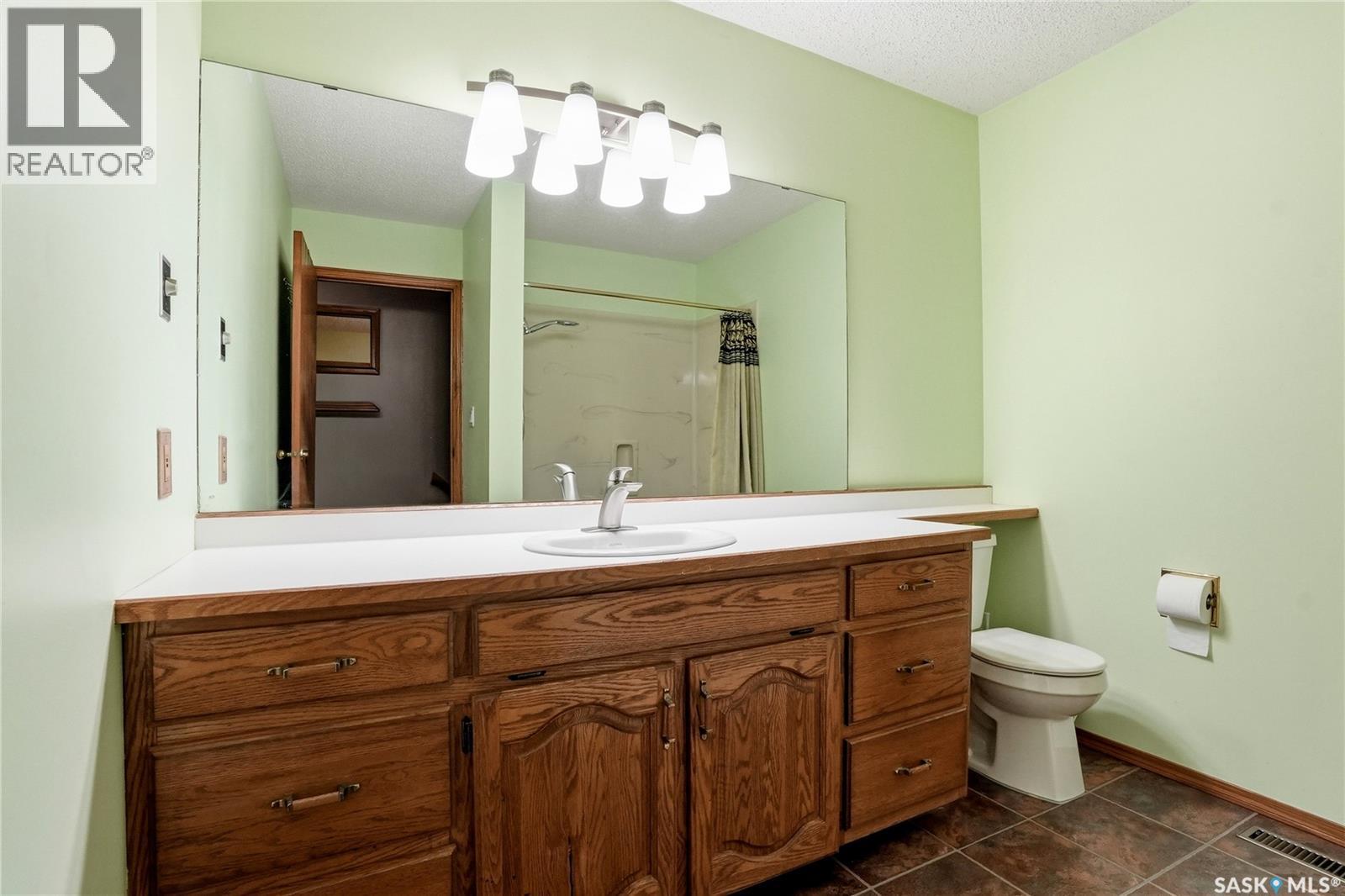 540 Nesslin CRESCENT - 39