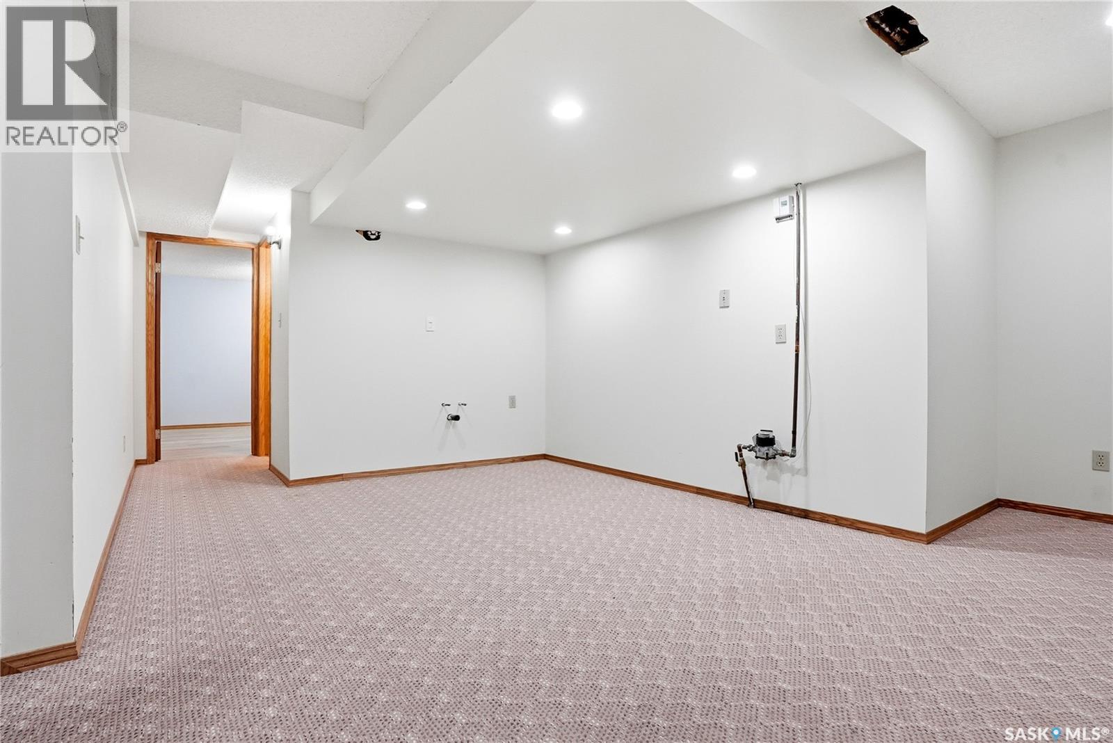 540 Nesslin CRESCENT - 46