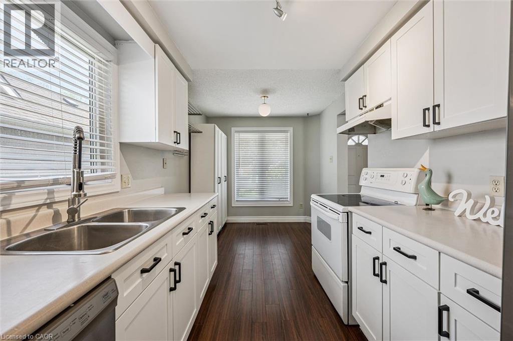 189 MIDDLEBURY Drive, Waterloo, Ontario, N2T2H8 — Photo 42