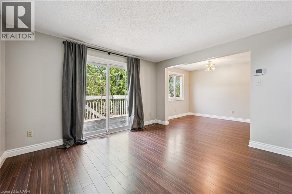 189 MIDDLEBURY Drive, Waterloo, Ontario, N2T2H8 — Photo 3