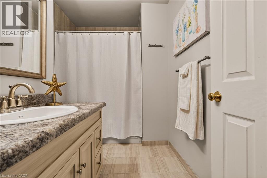 1675 UPPER GAGE Avenue Unit# 31, Hamilton, Ontario, L8W3R8 — Photo 20