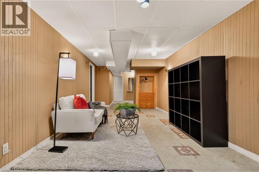 1675 UPPER GAGE Avenue Unit# 31, Hamilton, Ontario, L8W3R8 — Photo 22