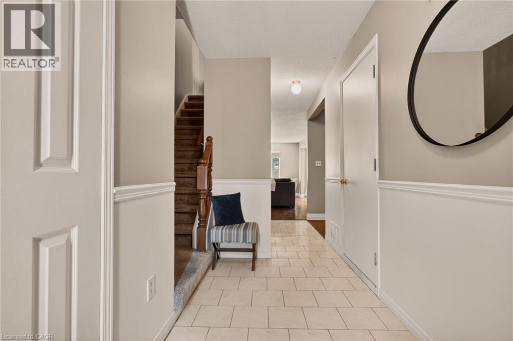 1675 UPPER GAGE Avenue Unit# 31, Hamilton, Ontario, L8W3R8 — Photo 11