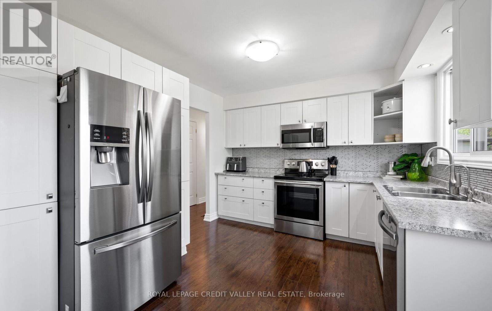 115 MORGANDALE CRESCENT - 16