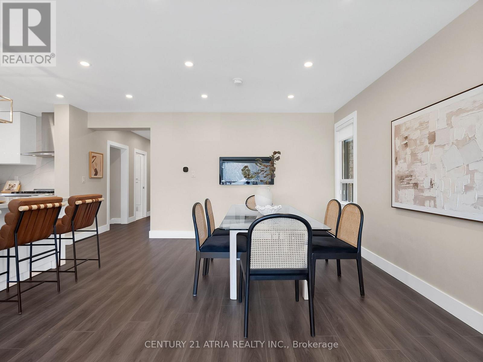 10 DUNROBIN DRIVE - 5