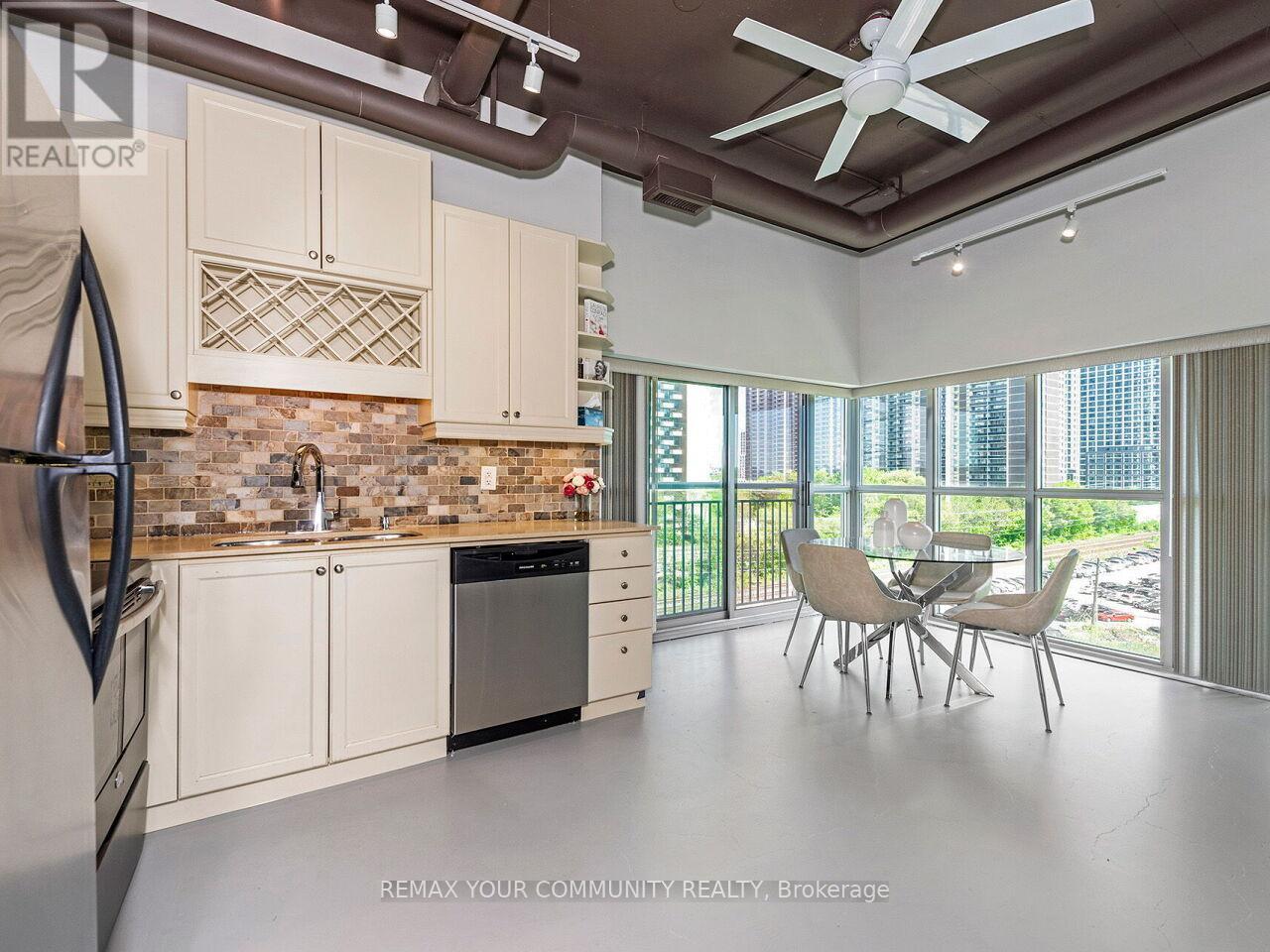 #601 2 FIELDWAY ROAD - 10