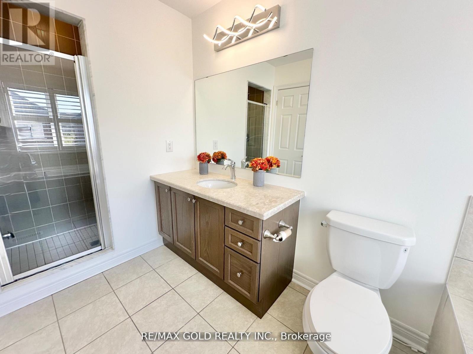 111 HUGUENOT ROAD - 33