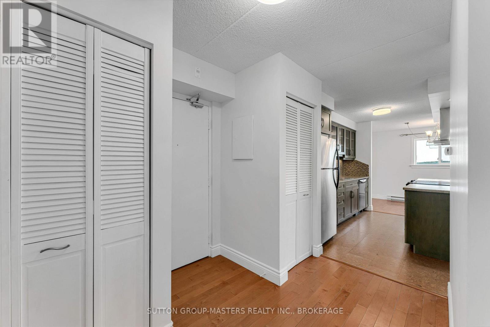 #302 610 WILLIAM STREET SOUTH - 15