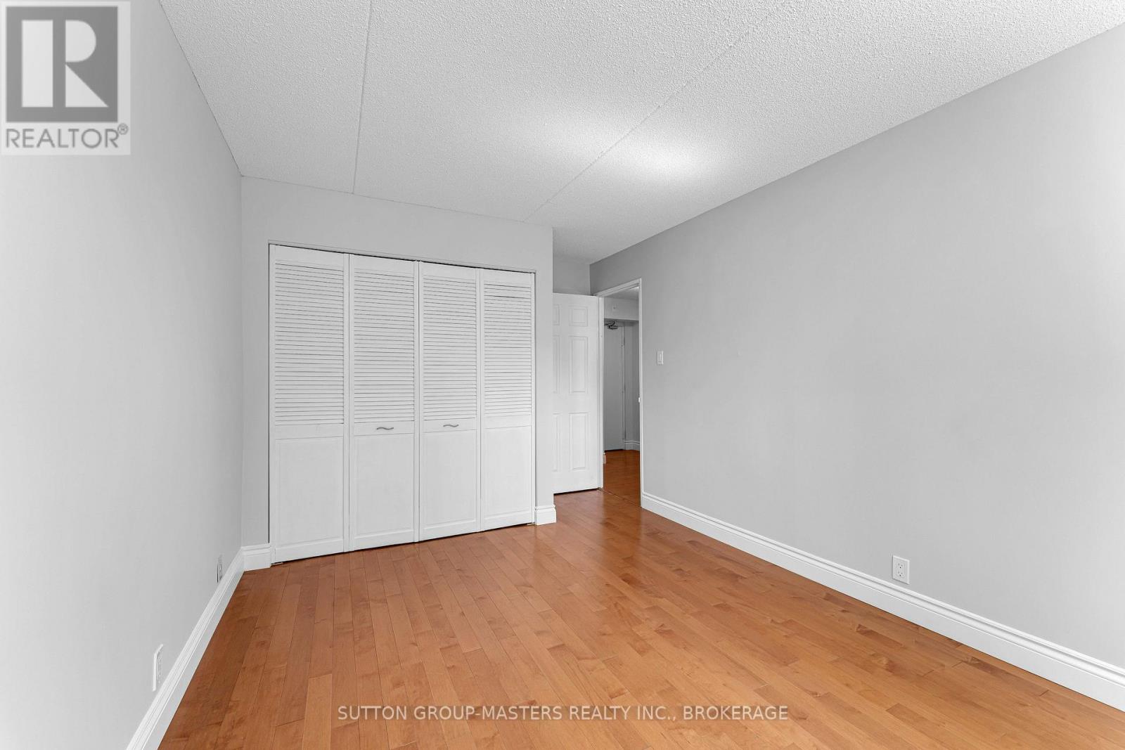 #302 610 WILLIAM STREET SOUTH - 30