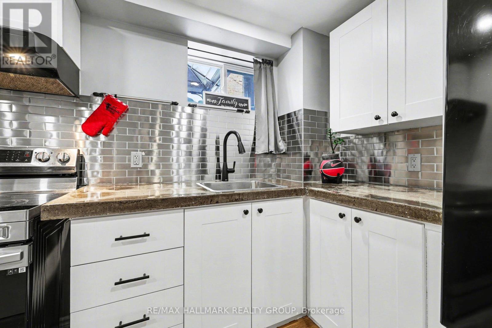 2 Bed, 1 Bath House for Rent in Ottawa – B – 1307 VANCOUVER AVENUE, Ottawa – MLS# X13154562 - Image 11