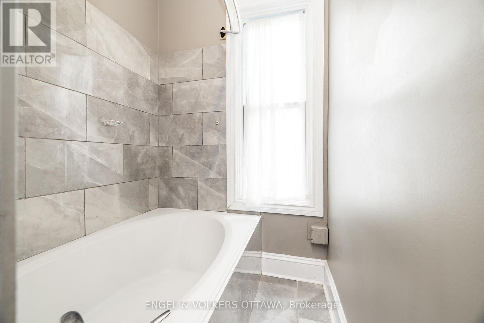 84 SECOND AVENUE - 11