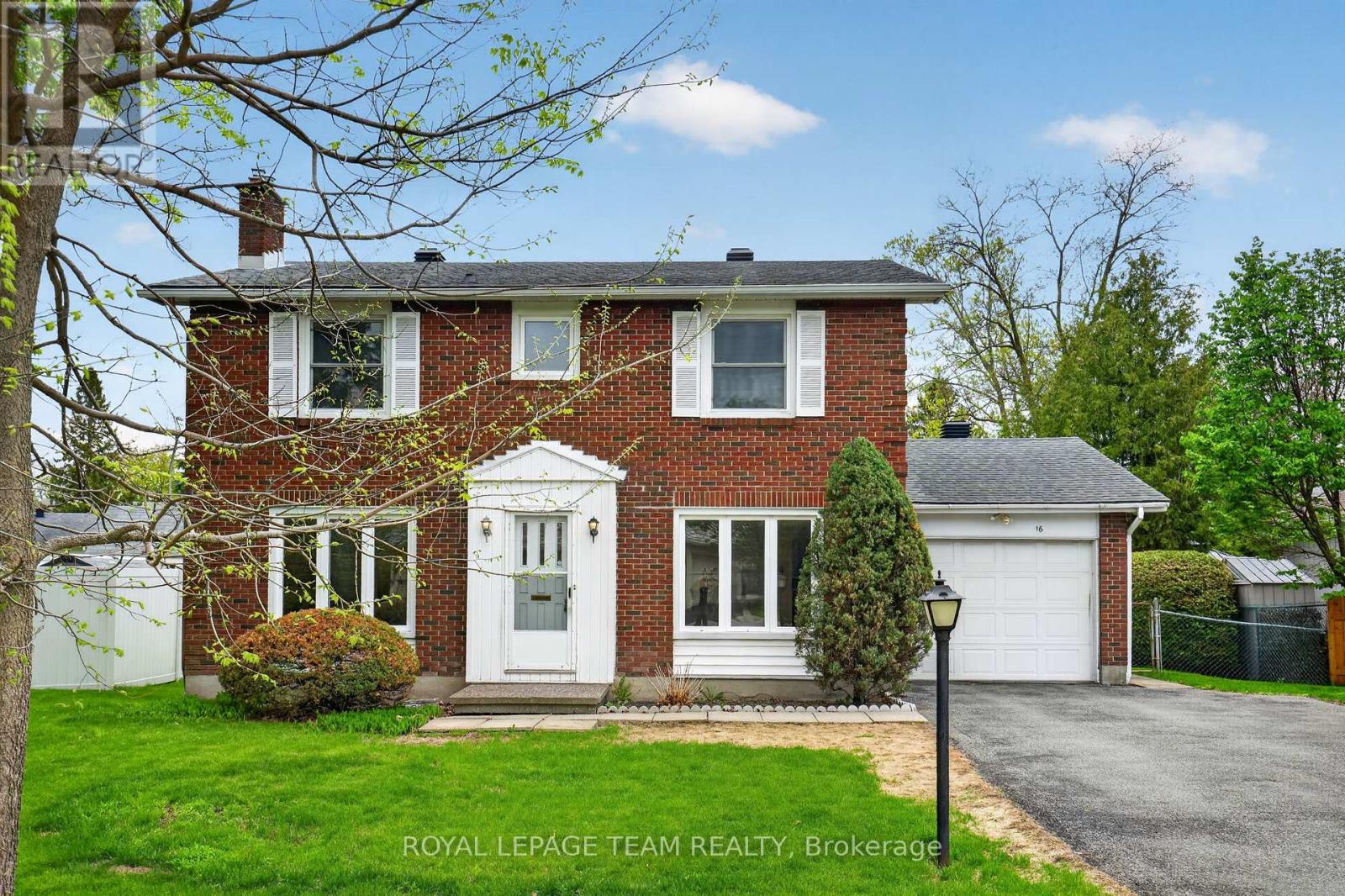 16 PARKGLEN DRIVE - 1
