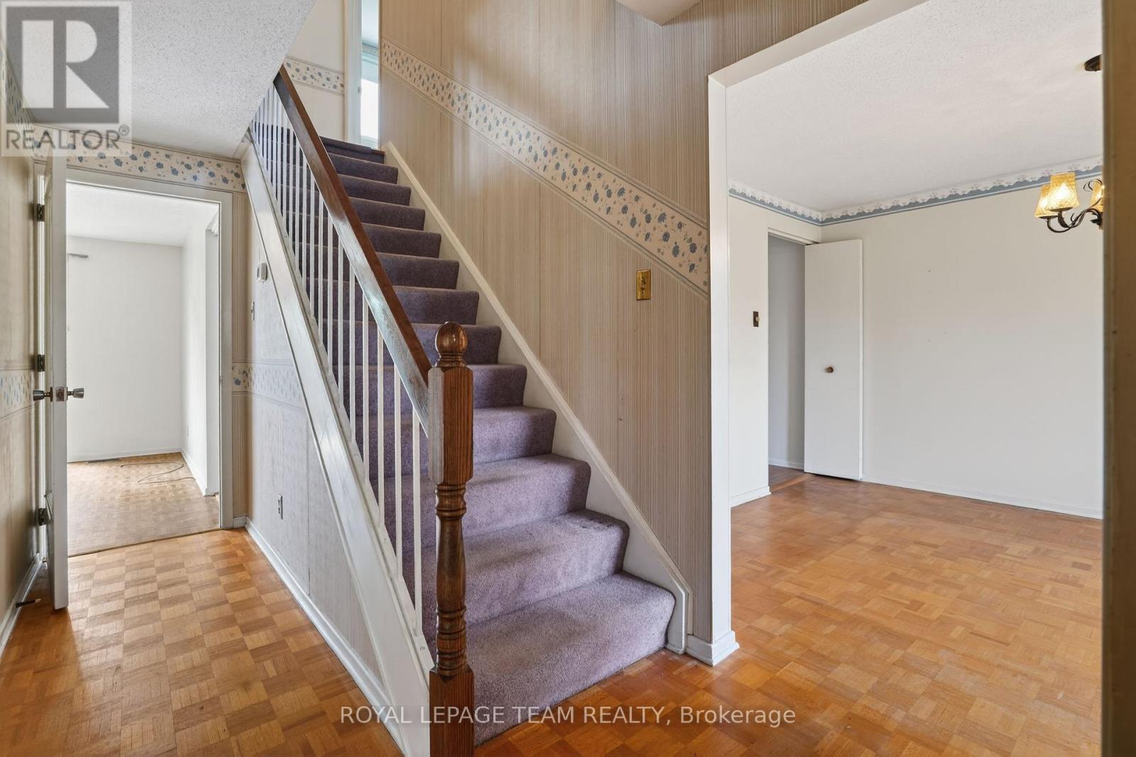 16 PARKGLEN DRIVE - 17