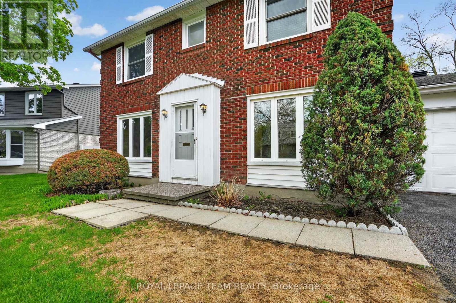 16 PARKGLEN DRIVE - 2