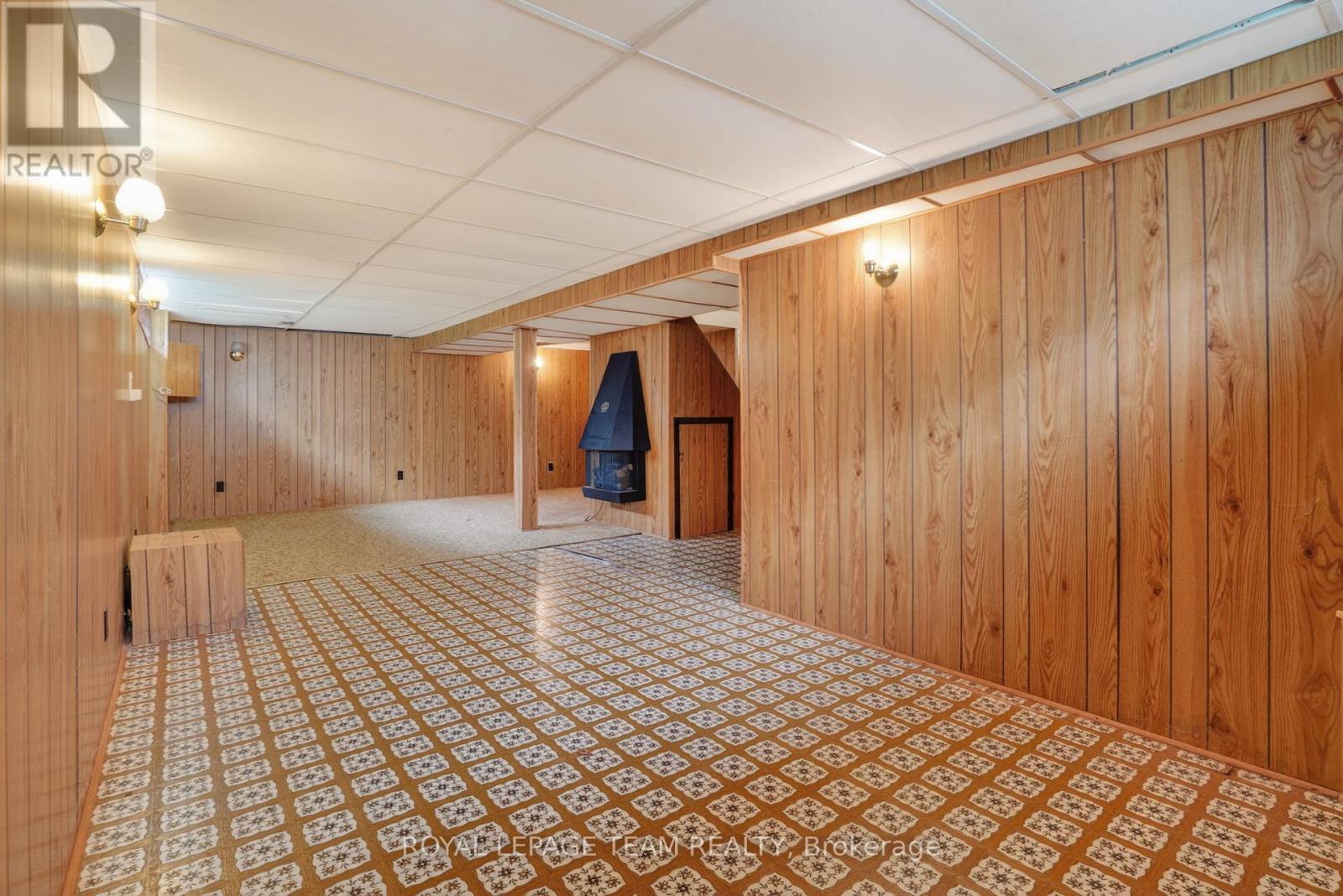 16 PARKGLEN DRIVE - 26