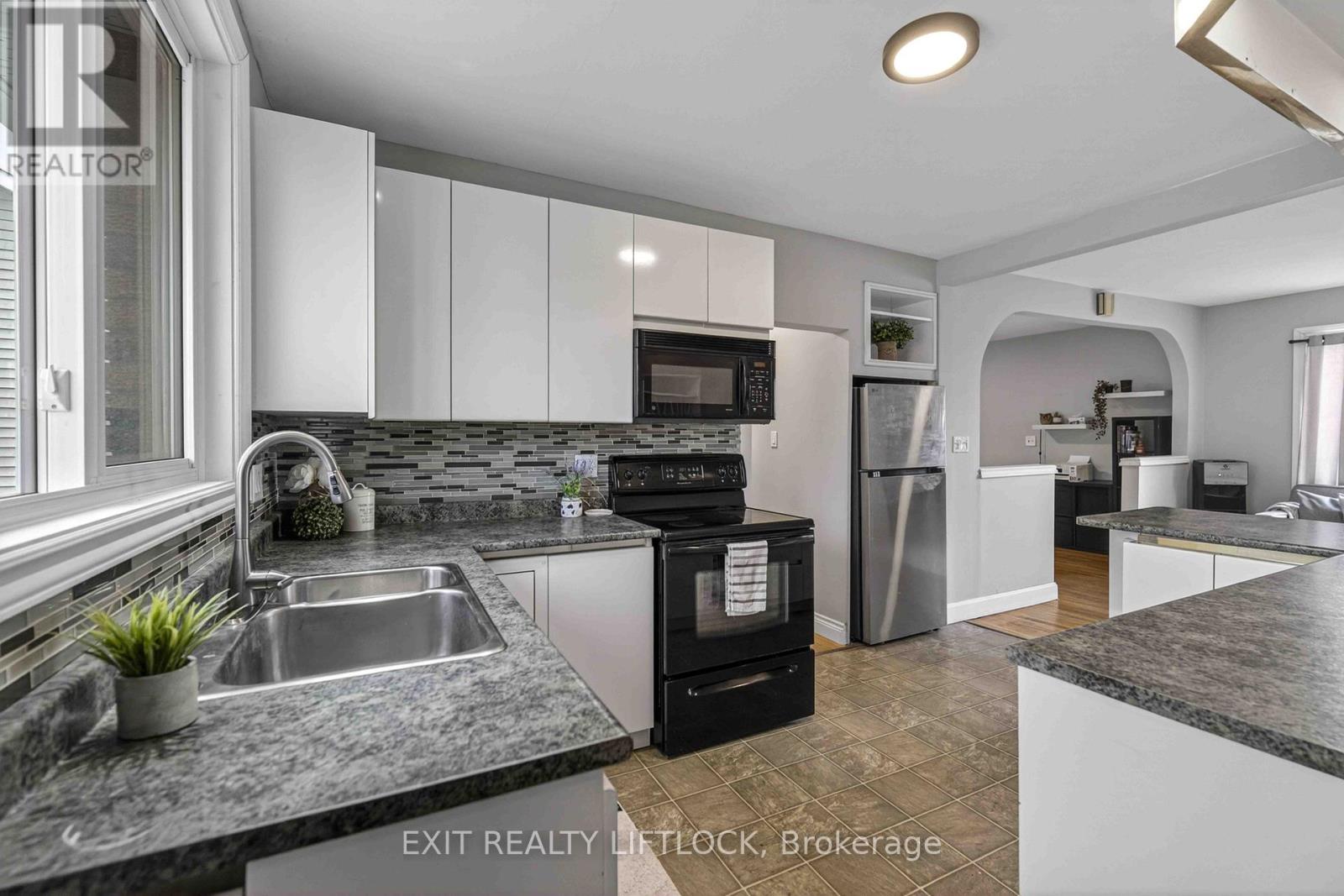 1833 KEENE ROAD - 4