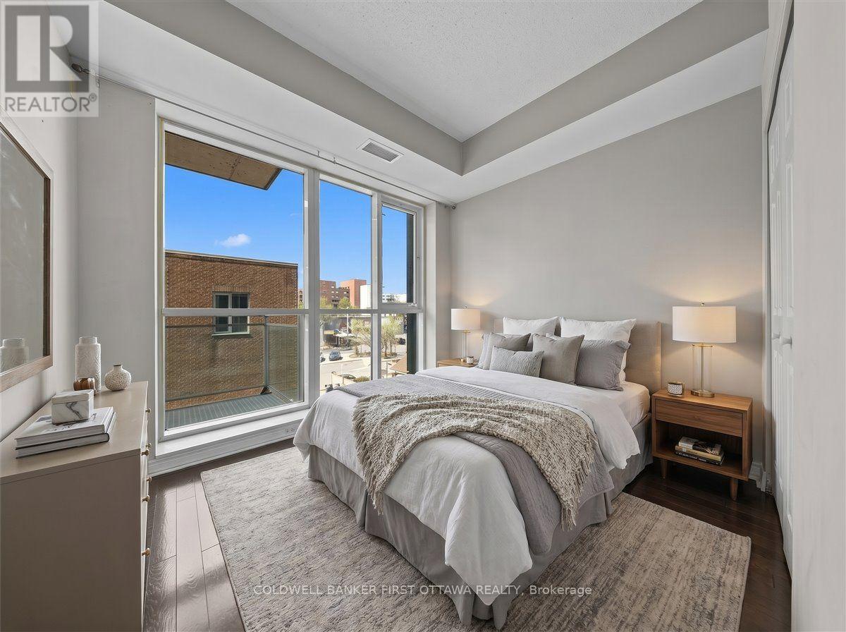 #305 134 YORK STREET - 12