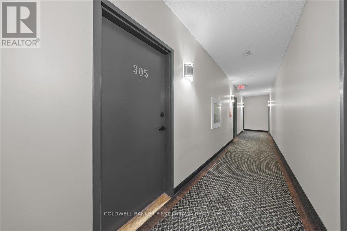 #305 134 YORK STREET - 18
