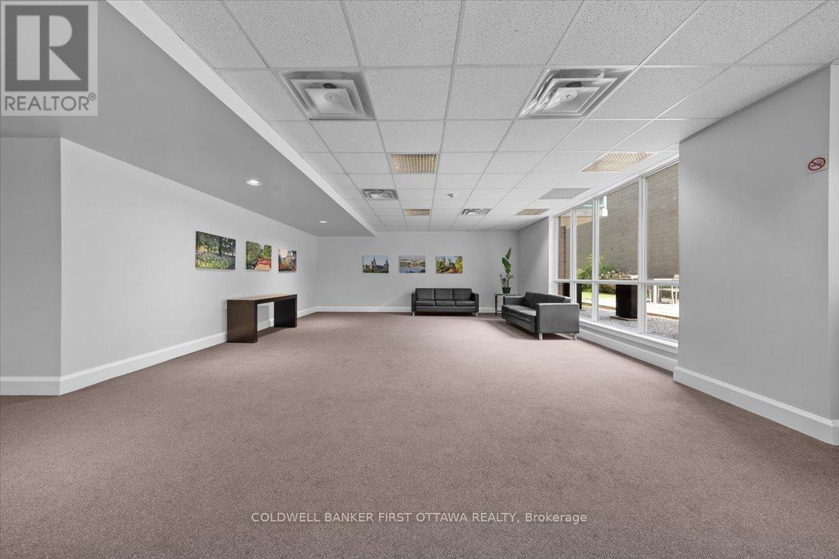 #305 134 YORK STREET - 22